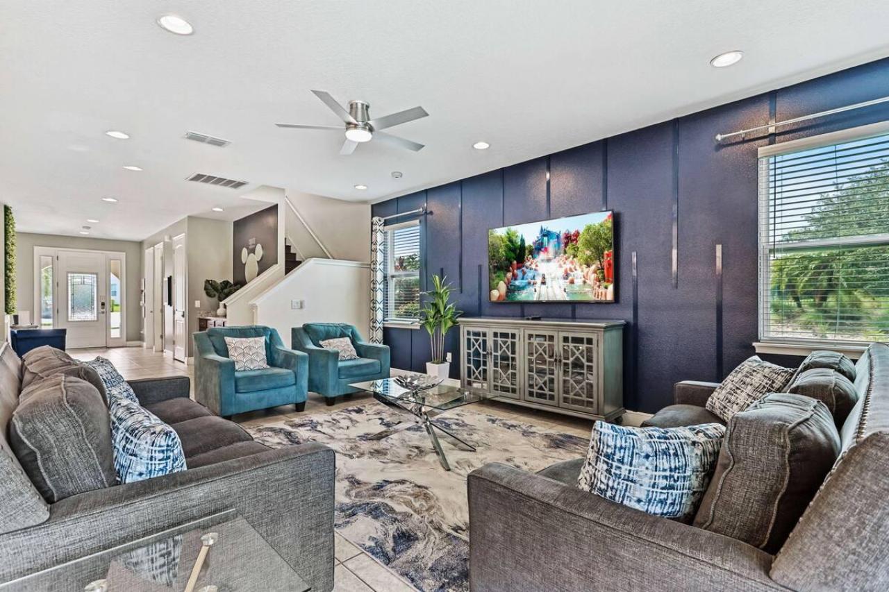 Orlando Villas for May Half Term luxury Orlando villa with private pool