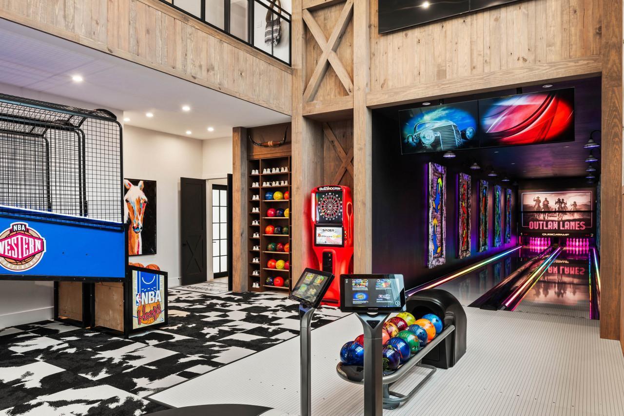 Orlando villas with private cinemas interior or amenity in a luxury property