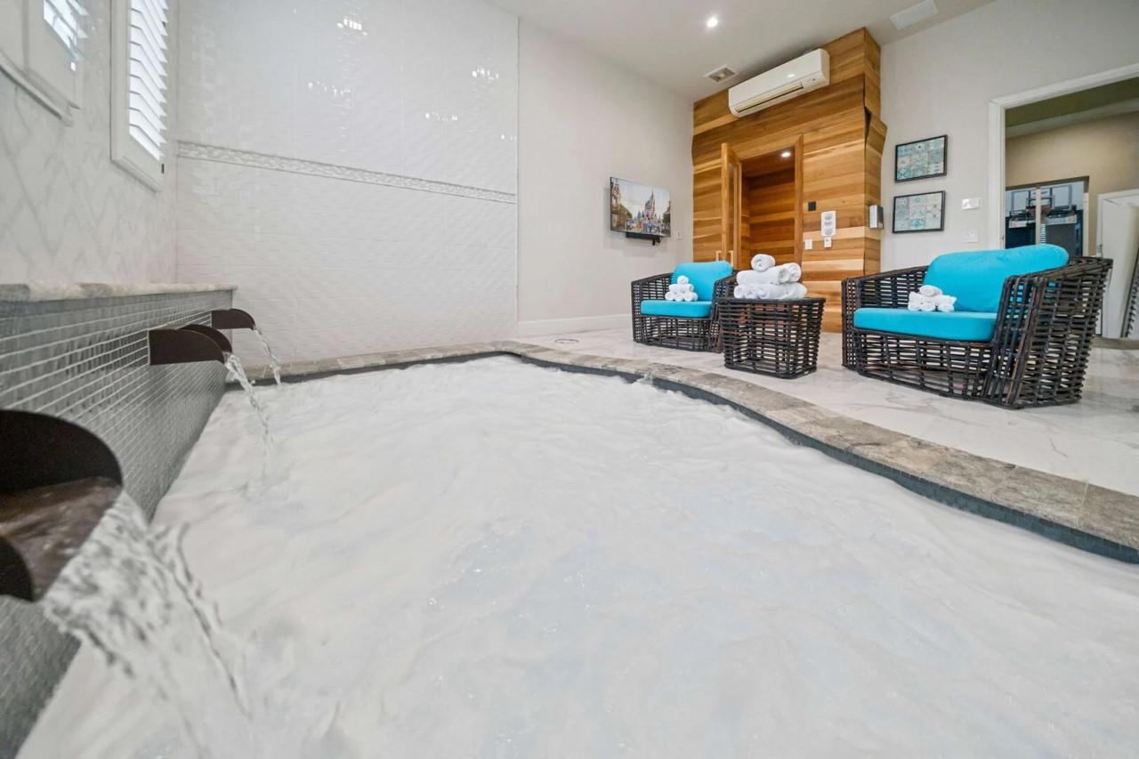 Orlando Villas for May Half Term spacious villa living area for a group holiday